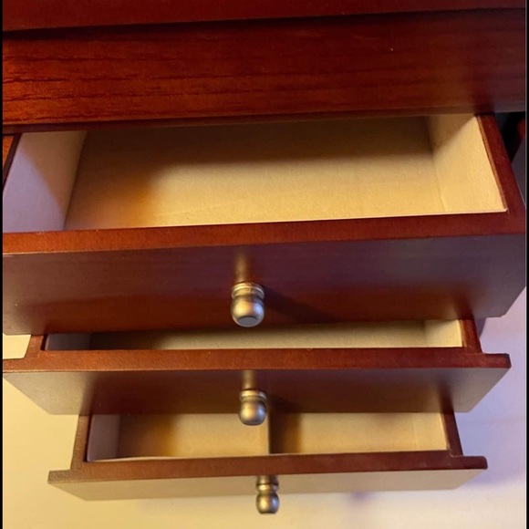 Jewelry Box - Picture 5 of 10